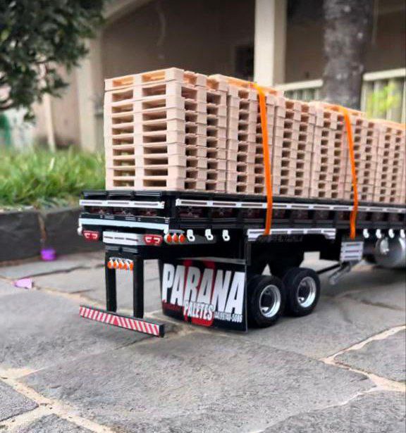 Mercedes-Benz L-1113 Vermelho com Carreta Carga Seca – Escala 1/24