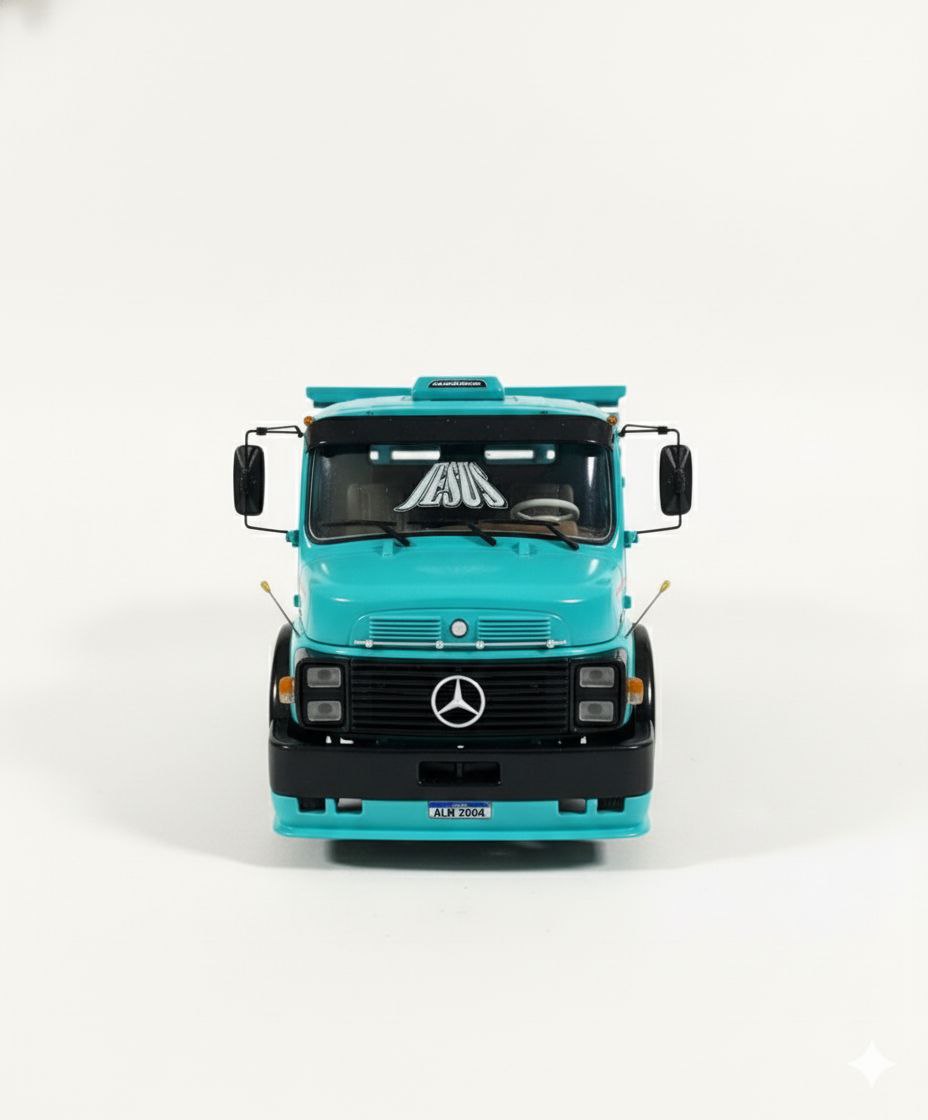 Caminhão Mercedes-Benz Azul L-1113 Carroceria Carga Seca – Escala 1/14 (Controle Remoto)